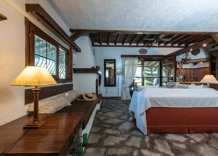 F & B Summer Collection - Kassandra - Fourka Skála Foúrkas